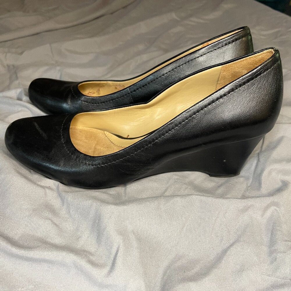 Nautralizer black pumps